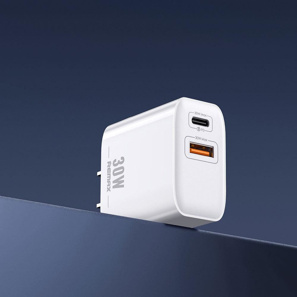 REMAX Dual Port Fast Charge RP U82 Cables & Chargers